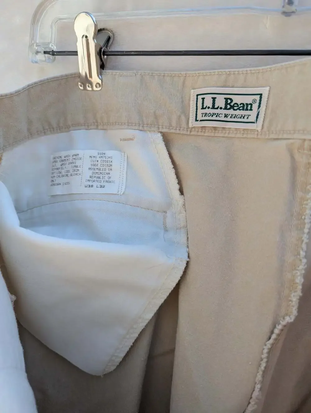 L.L.Bean Tropic Weight 100% Cotton Pleated Khaki Chino Pants